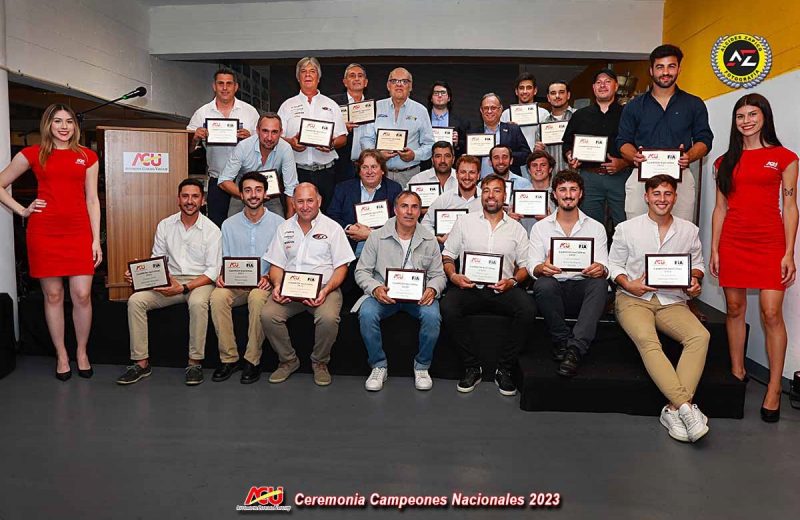 LA NOCHE DE LOS CAMPEONES