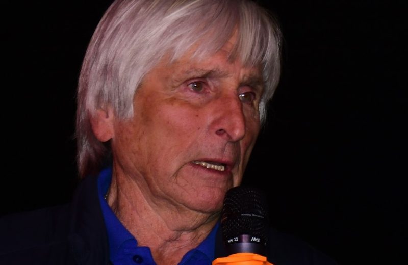 ETCHEGOYHEN A «PUERTAS ABIERTAS»