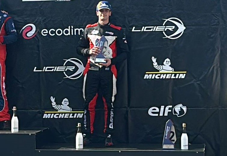 IMPONENTE: PODIOS DE GRANZELLA EN SPA