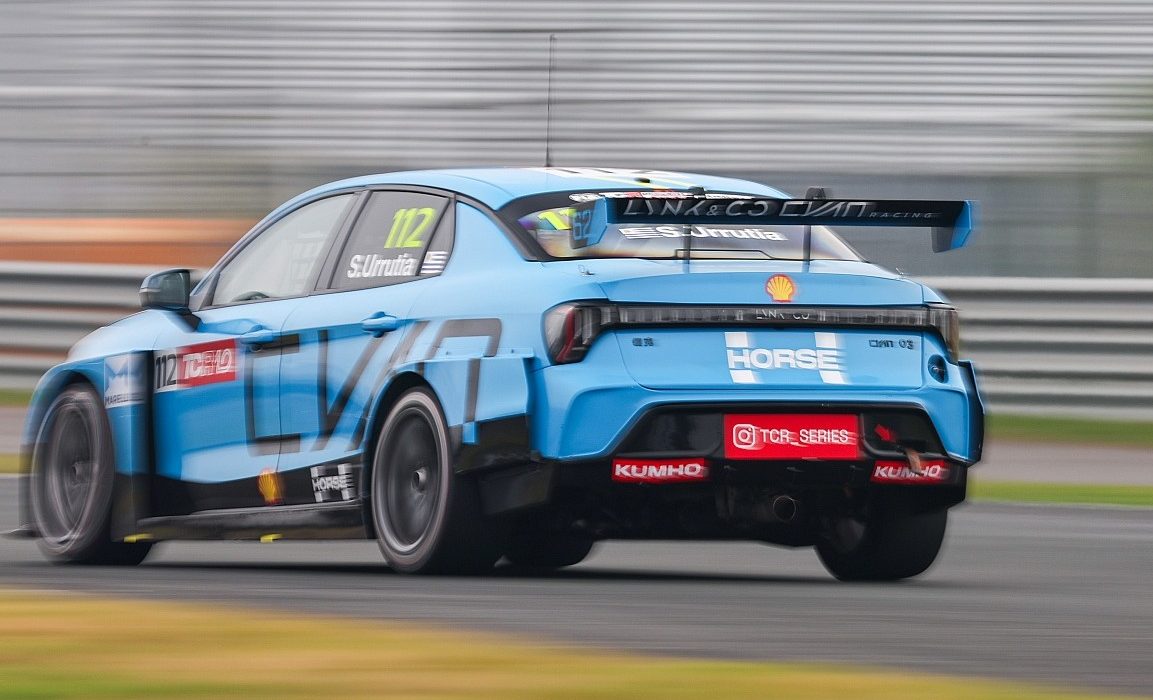 SANTIAGO URRUTIA CIERRA EL AÑO EN MACAO