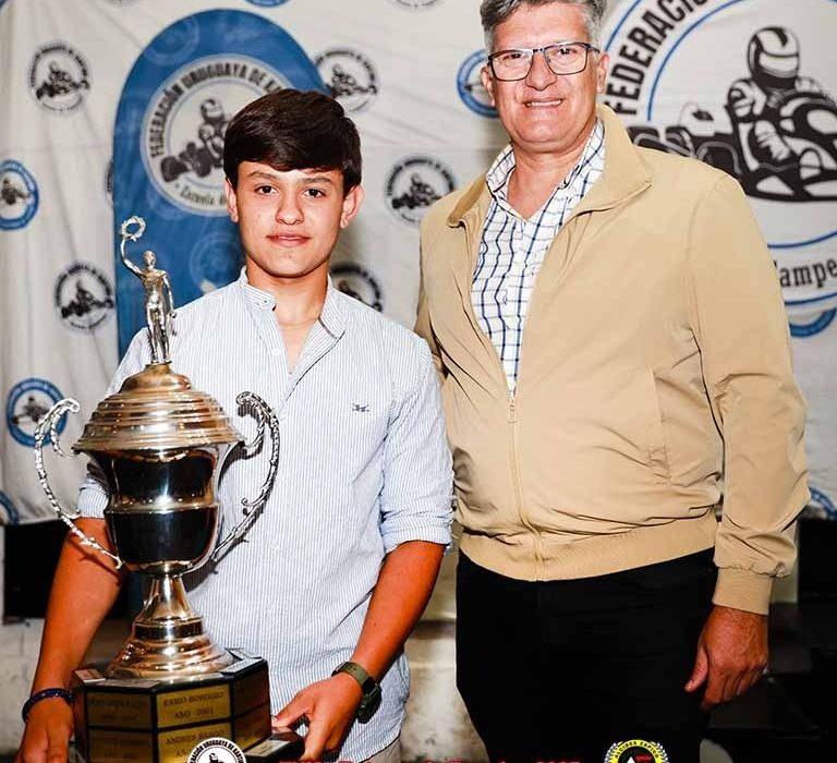 BRUSCHO CERRÓ EL AÑO CON GRAN DISTINCIÓN