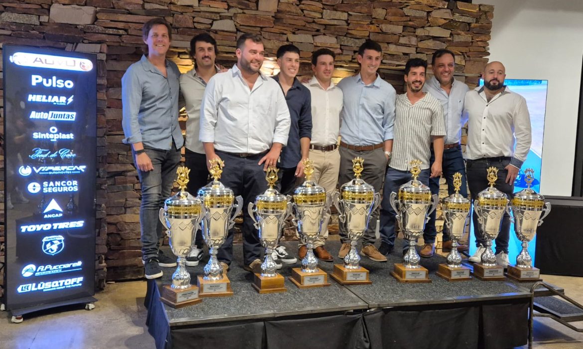 NOCHE DE APLAUSOS: PREMIOS AUVO